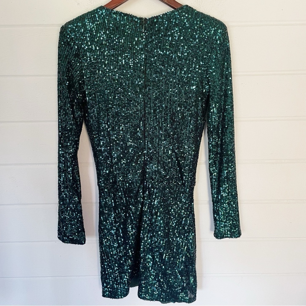 EUC Lioness Make Your Move Mini Dress in Emerald Green Sequin Size Small - Picture 8 of 13
